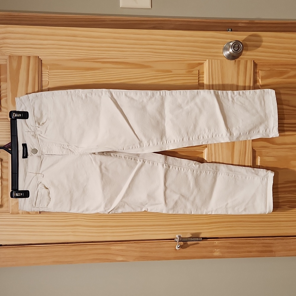 Like new Prosperity jeans in off white